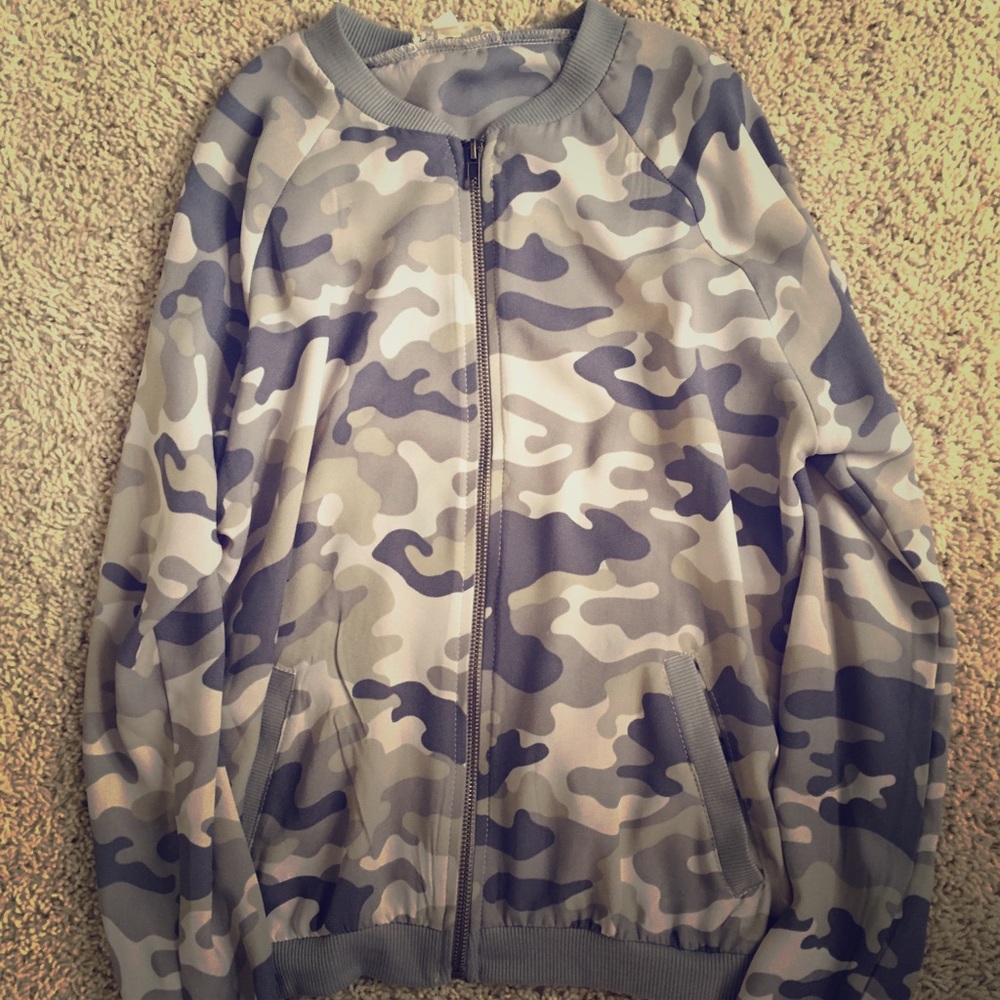 Woman’s Camouflage Bomber Jacket